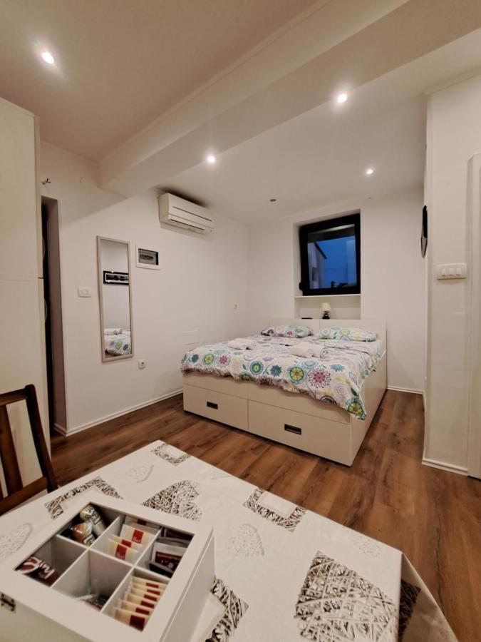 Meressa Nina&Leo Studio Apartments Novigrad Istria 외부 사진